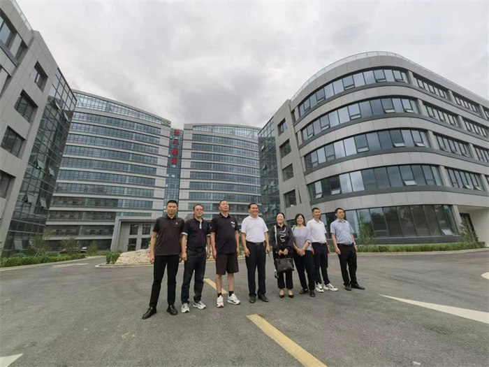 此次考察交流，也進(jìn)一步促進(jìn)了濟南與武隆的對口幫扶工作，再次增近了兩地友誼。